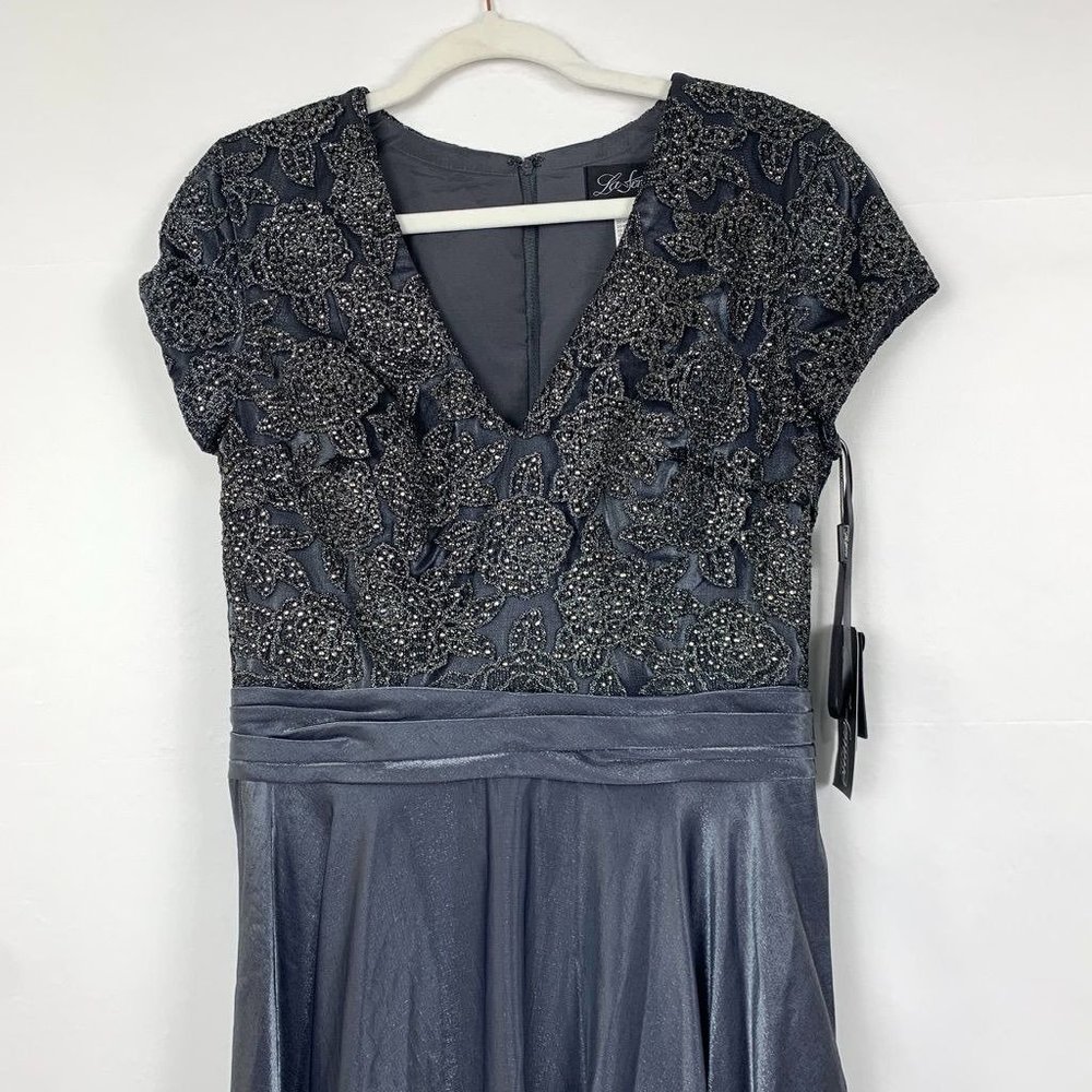 NWT La Femme 26447 Two Tone Satin A-Line V-Neck Gown Platinum Silver Gray - Picture 4 of 10